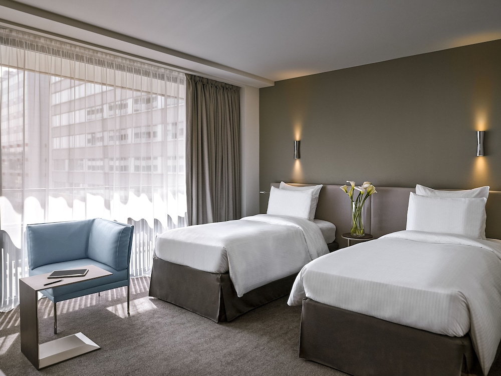 Classic Room, 2 Twin Beds, Balcony, Garden View