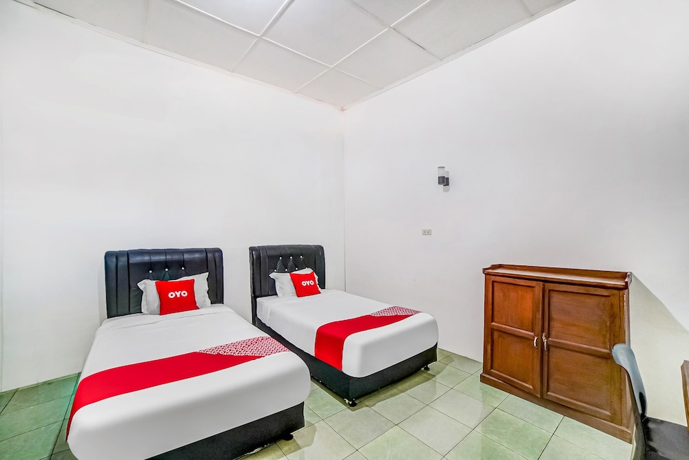 Standard Twin Room photo 2