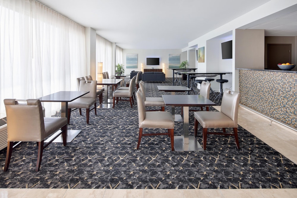 Club Room, 1 King Bed