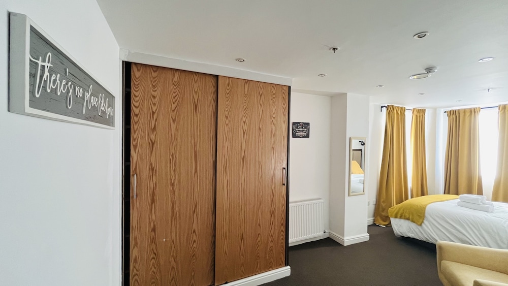 Superior Apartment, 1 Double Bed With Sofa Bed photo 3