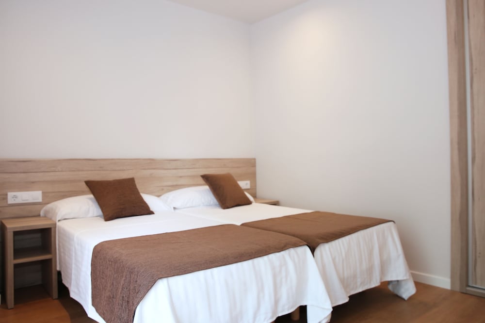 Apartamento de Diseño, Múltiples Camas, Vista a la Ciudad (Apartamento 3-5 pax Deluxe)