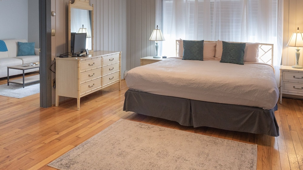 The Garner Suite photo 2