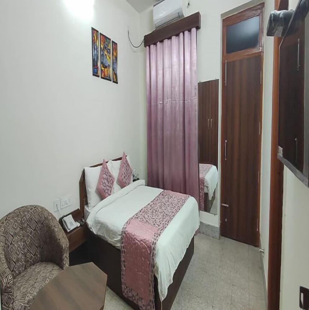 Superior Single Room
