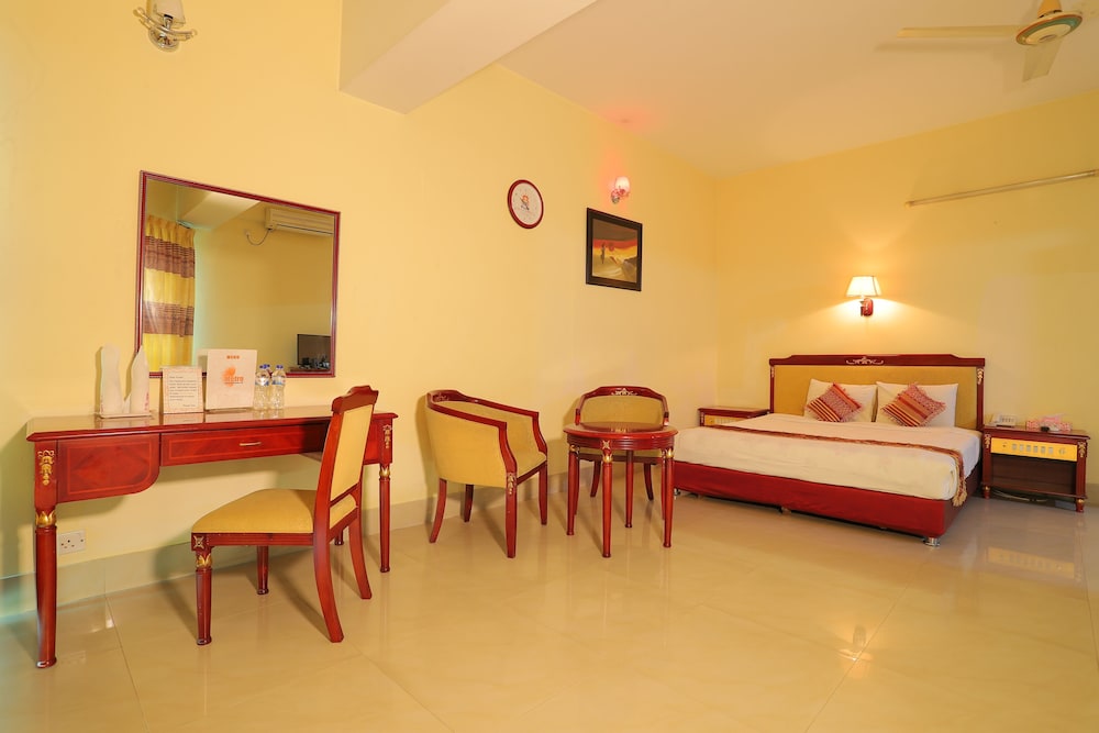 Executive Suite, City View photo 3