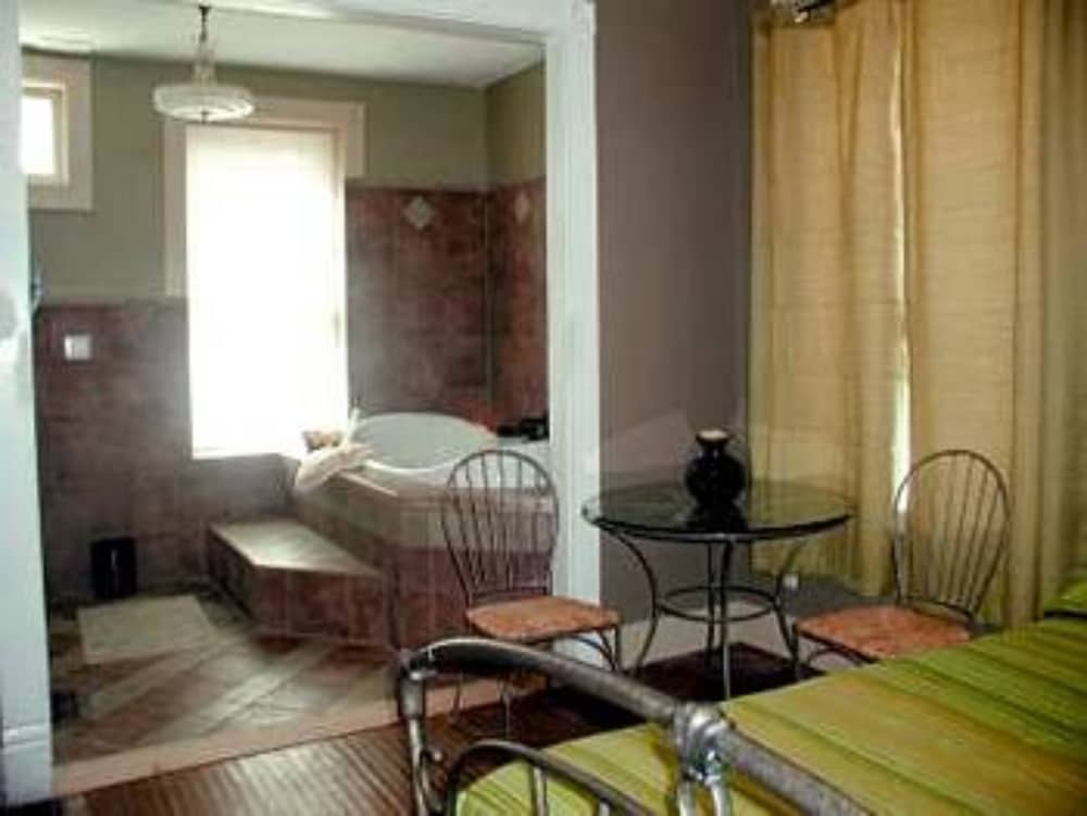 Deluxe Suite photo 3