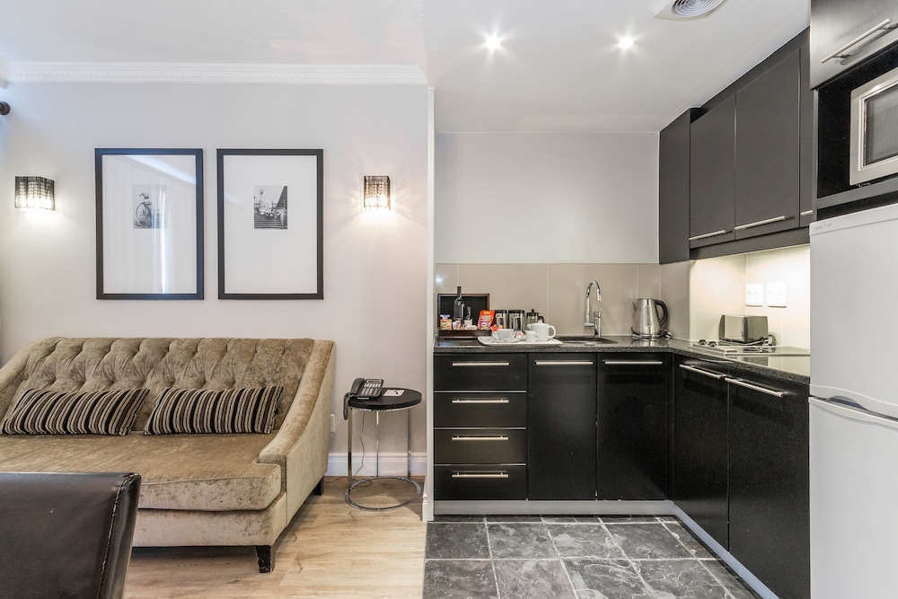 Luxury Apartment, 1 Bedroom - Photo 3