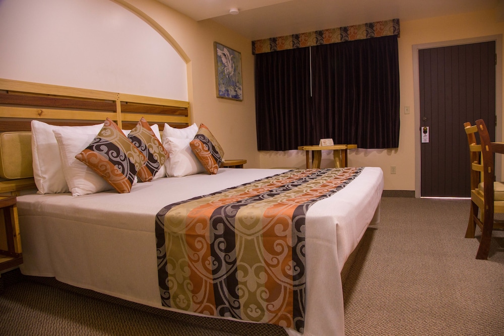 Deluxe Villa, 1 King Bed - Photo 3