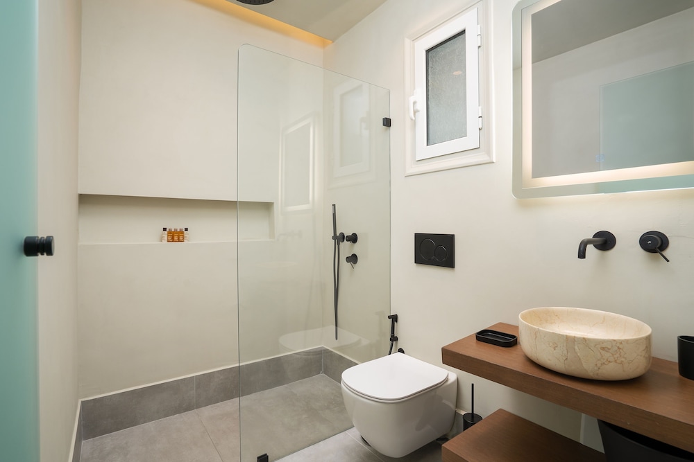 Suite-Special Offer - Photo 2