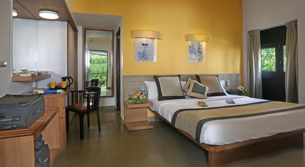 Keys Deluxe Room photo 2
