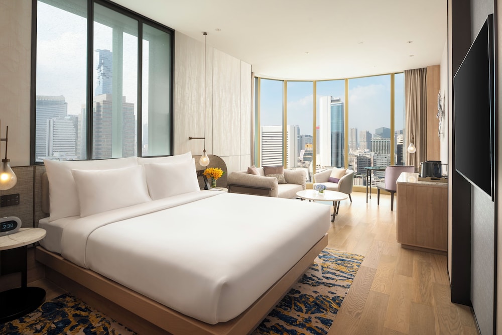 Premier Room, 1 King Bed, Corner