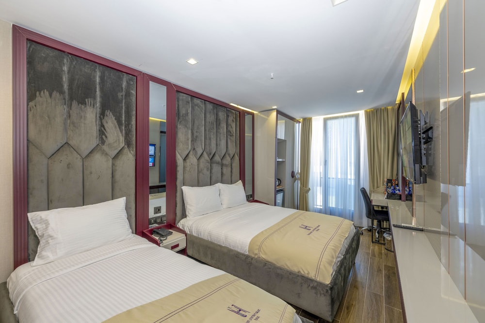 Deluxe Double or Twin Room - Photo 36