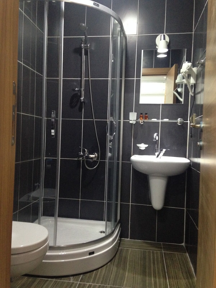 Premium House photo 3