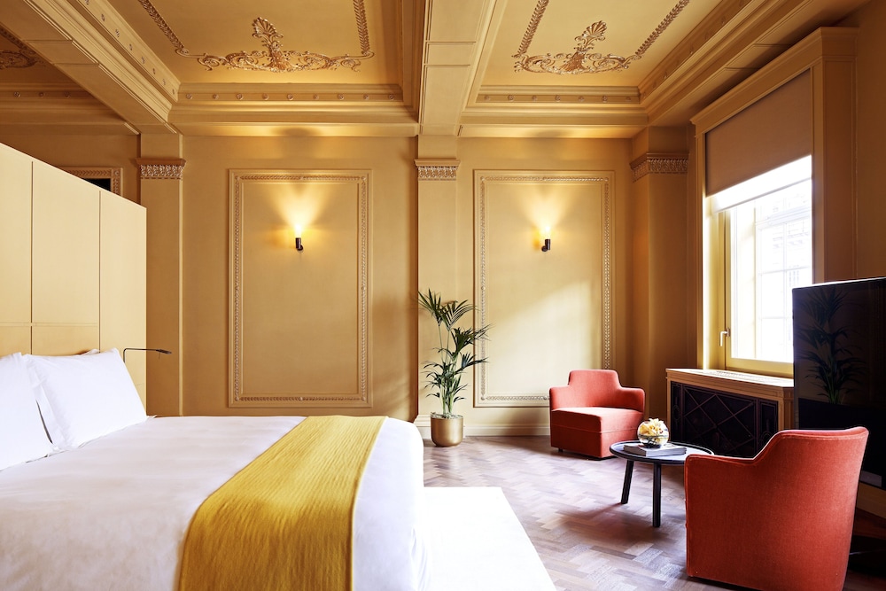Celestine Suite