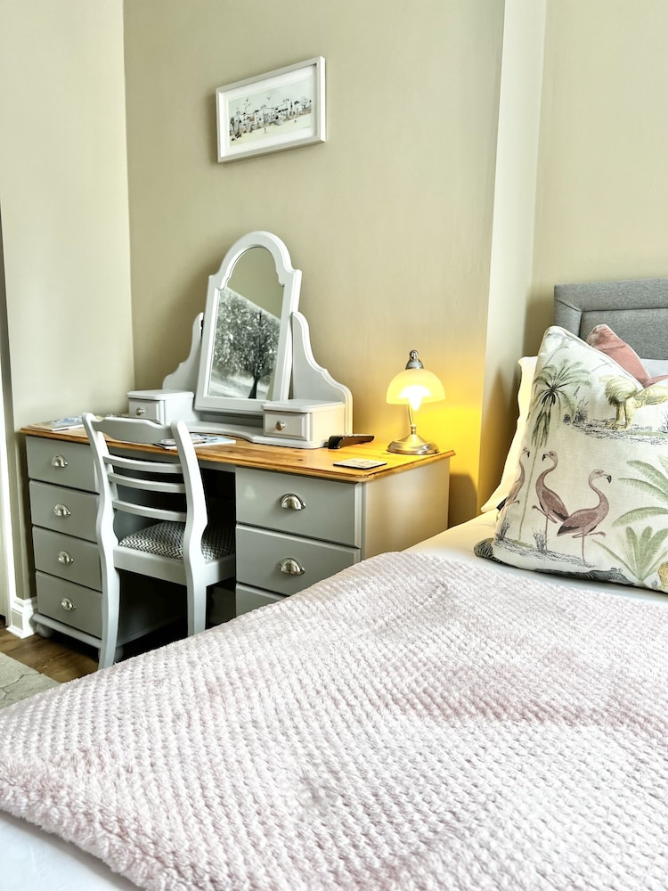 Suite, Ensuite (Guest Bed Option ) photo 3