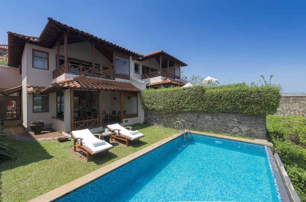 Deluxe Suite with Plunge Pool photo 2