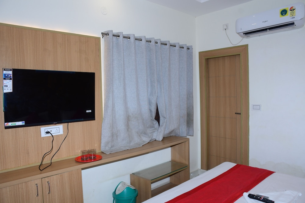 Deluxe Quadruple Room, Hill View