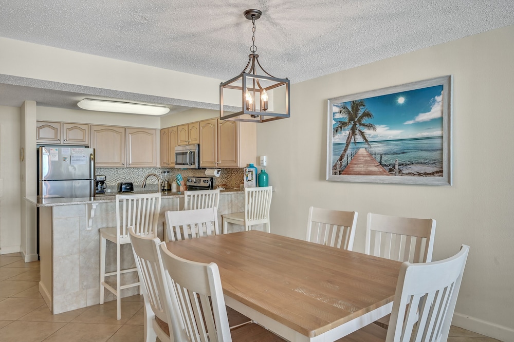 Condo, 2 Bedrooms, Beach View (Pelican 1015), photo 6