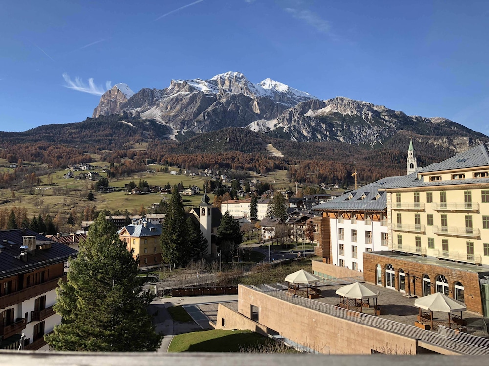 Panoramic Double or Twin Room, Balcony, Mountain View photo 1
