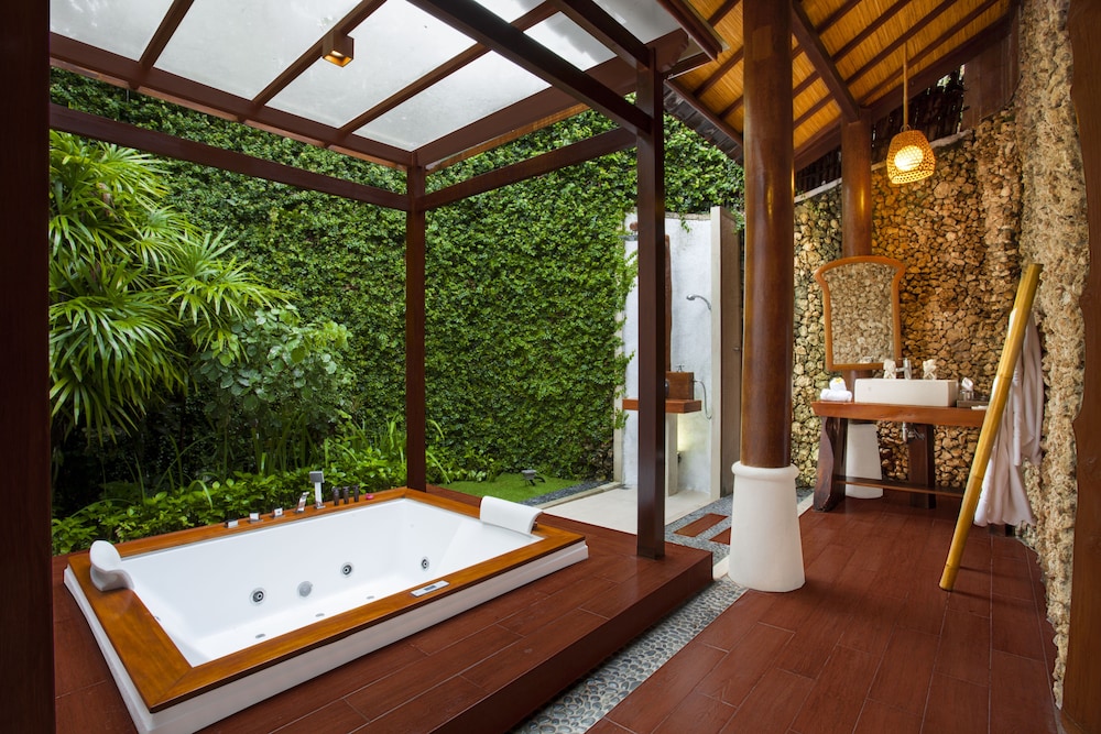 Kanaka Three Bedroom Pool Villa (Free Daily Afternoon Tea) photo 3