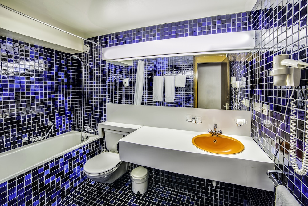 Double Room (South) photo 3