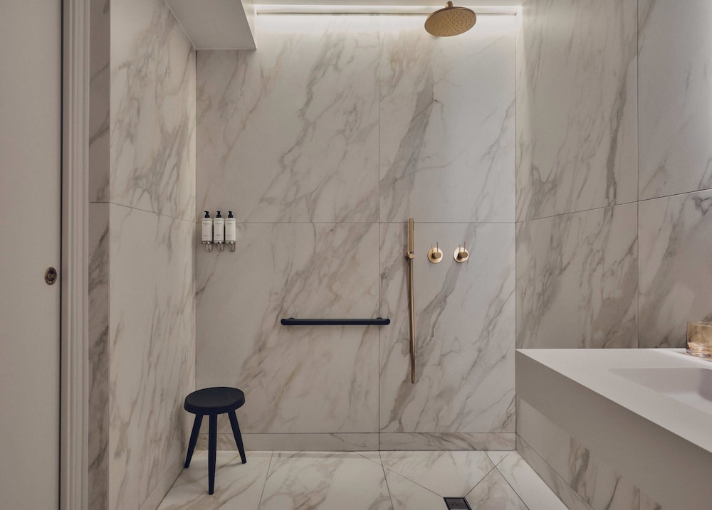 Studio Deluxe - Songe 001 Ground Floor (Skylight) photo 2