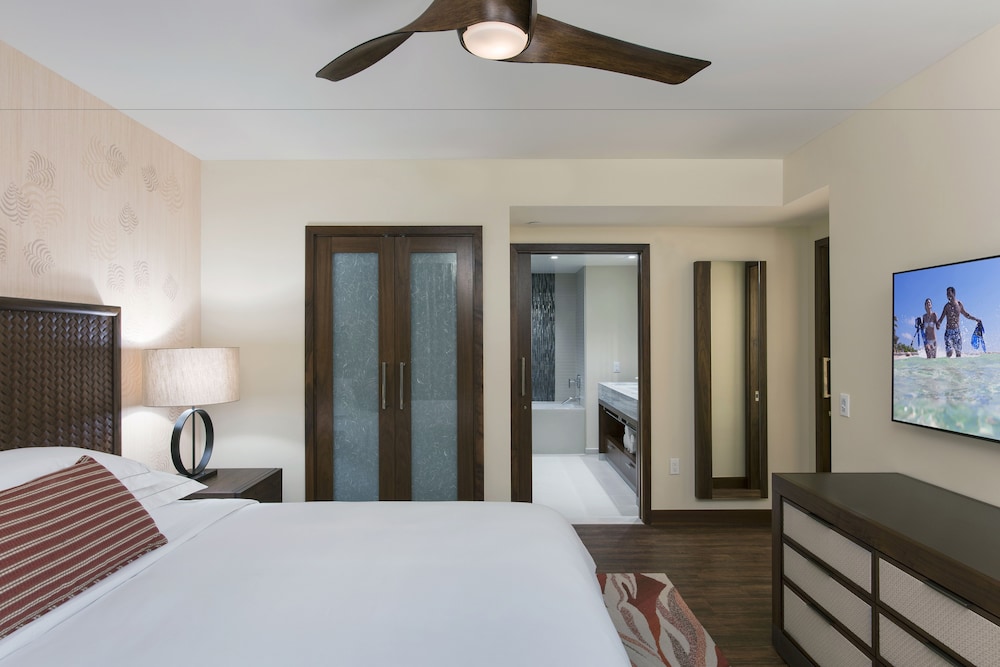 2 Bedroom Ocean Luxury Hear ACC Suite FLRS 29-33