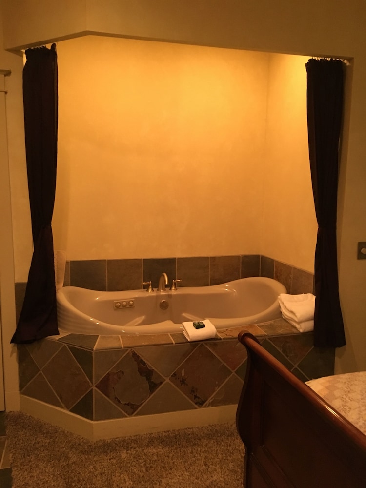 Suite, Private Bathroom (Pool House Suite 2) photo 2