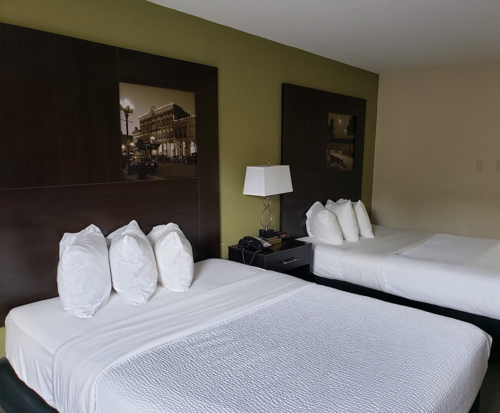 Room, 2 Queen Beds, Accessible, Non Smoking (Mobility) - Photo 2