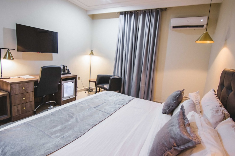 Standard Single Room - Photo 2