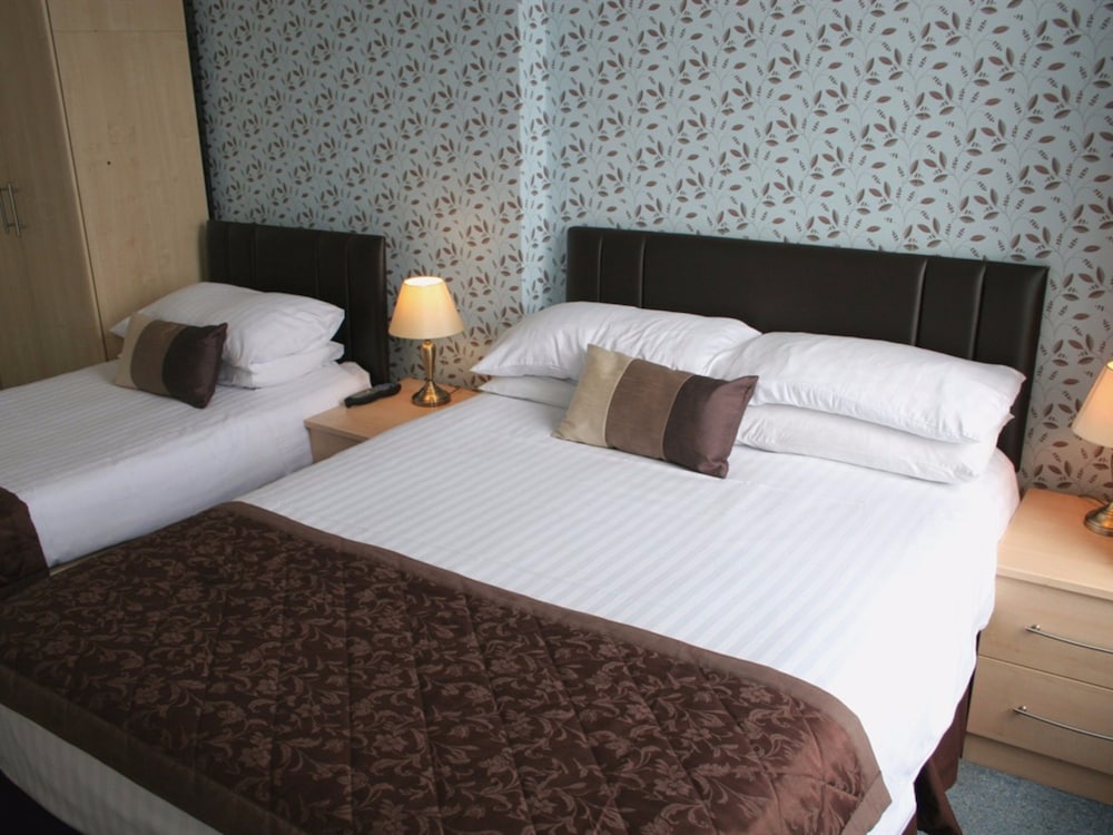 Suite, Ensuite, Sea View (Room Only (No Breakfast)) photo 1