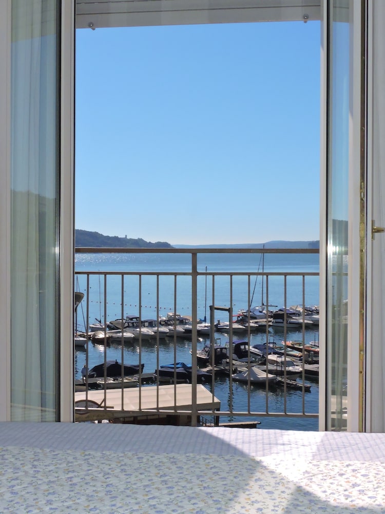 Panoramic Double Room, Lake View photo 3