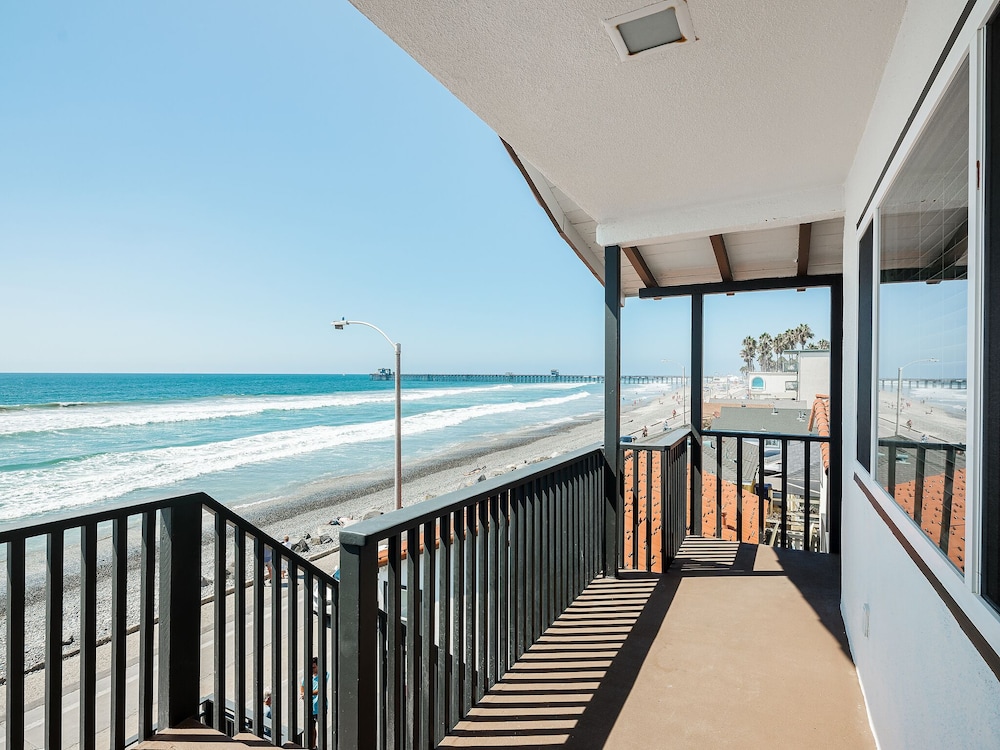 Oceanview Corner King Studio 307