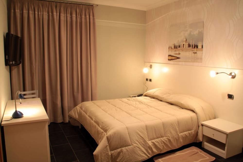Classic Double Room photo 1