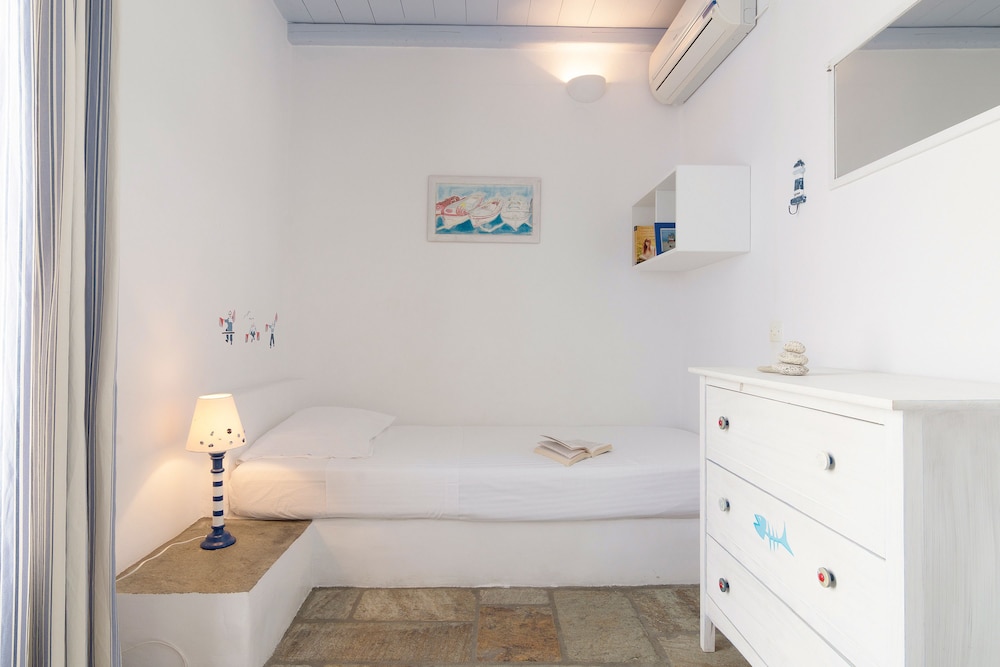 House, 2 Bedrooms (Livadi 4) photo 3