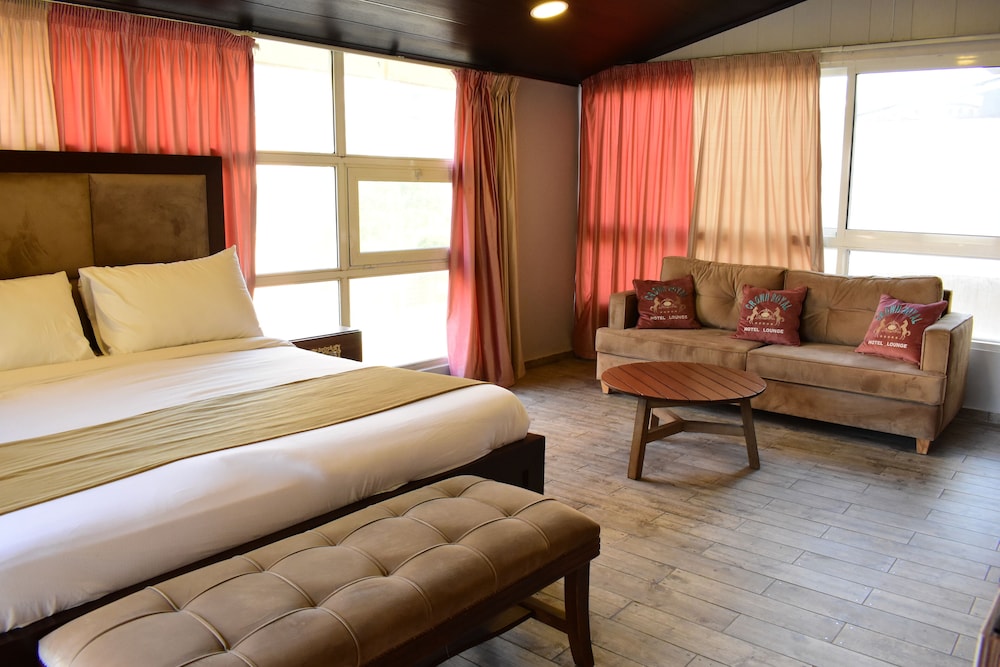Standard Suite photo 2