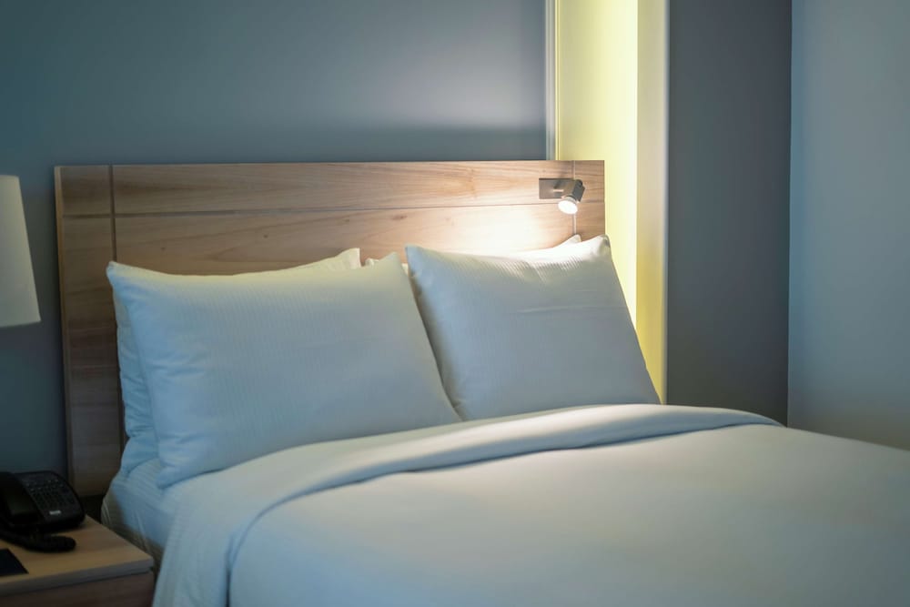Executive Room, 1 King Bed, Club Lounge Access - Photo 5