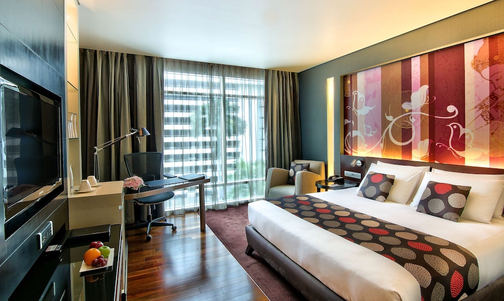 Deluxe Room, City View photo 3