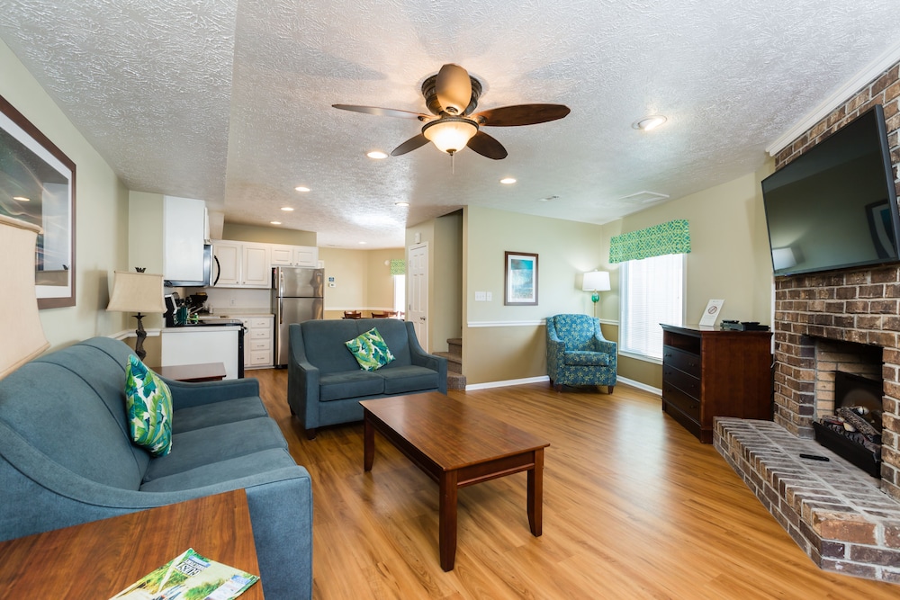 Condo, 3 Bedrooms - Photo 29