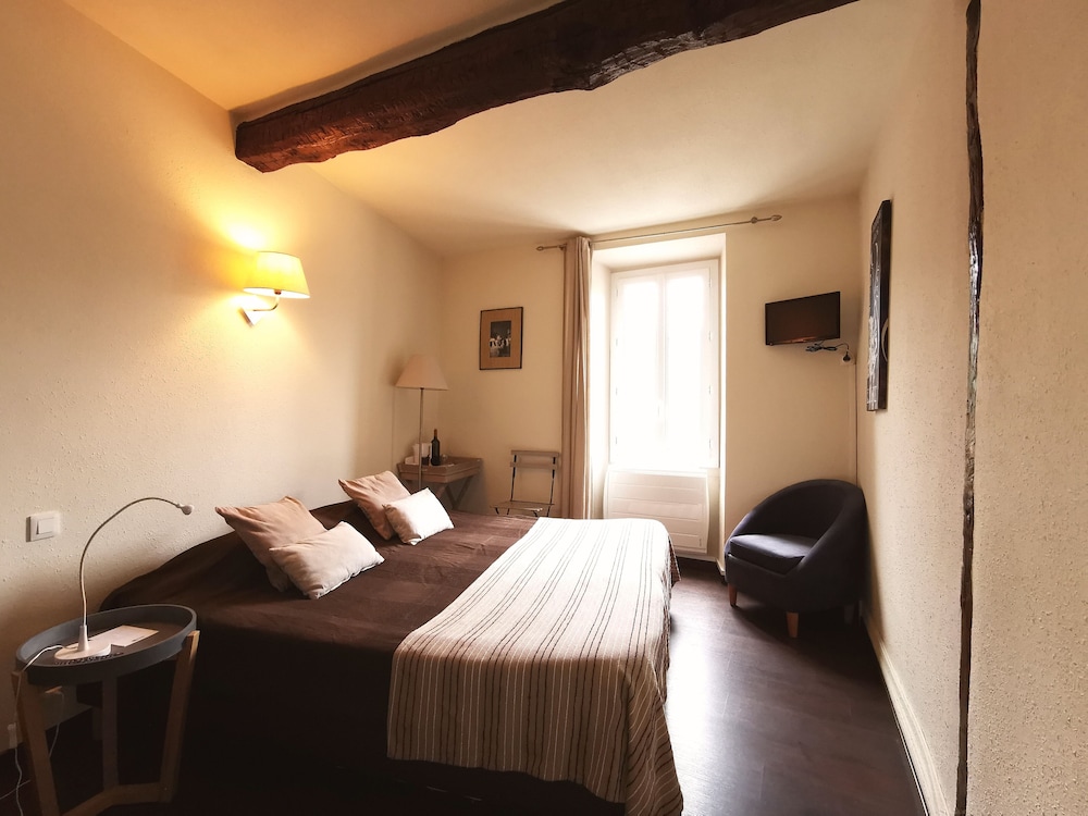 Standard Double Room photo 3