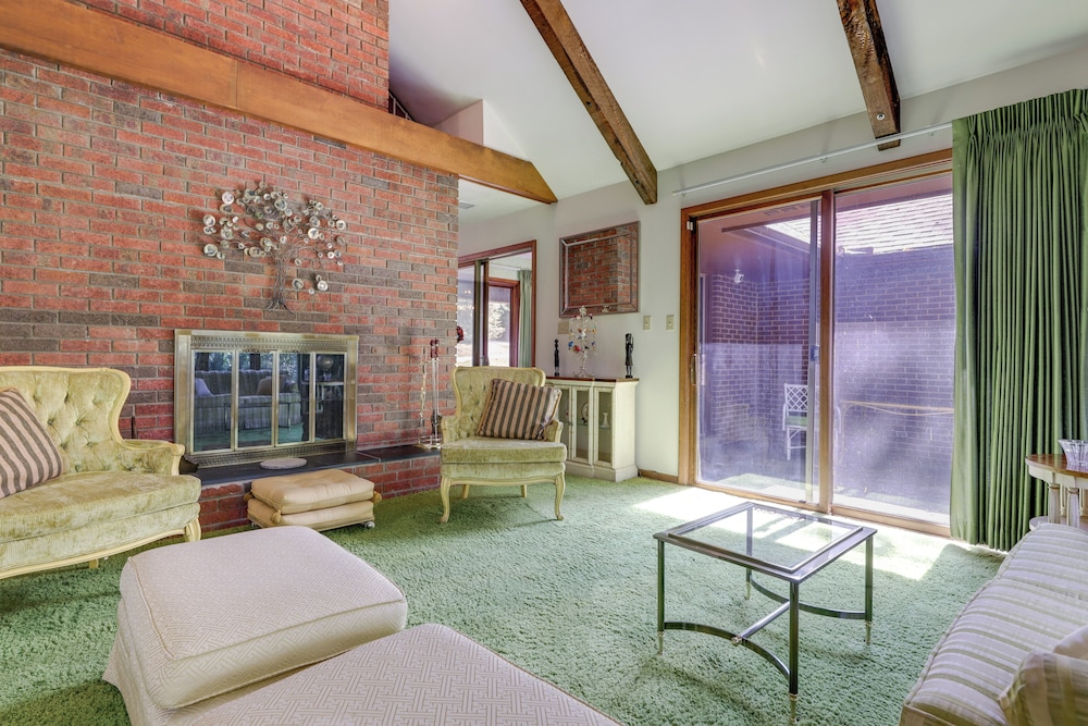 House (2 Bedrooms) photo 2