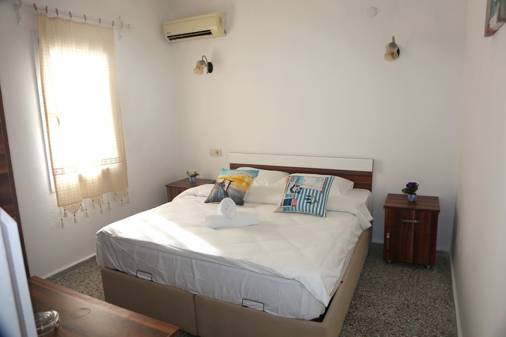 Standard Double Room - Photo 22