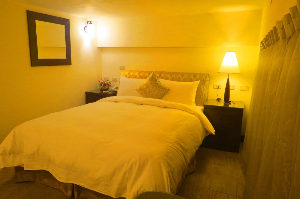 Standard Suite, Sea and Mountain View photo 2