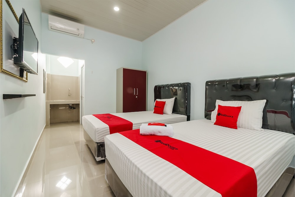 Twin Room - Photo 1
