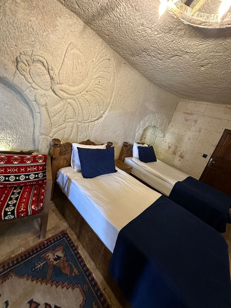 Family Cave Suites photo 1