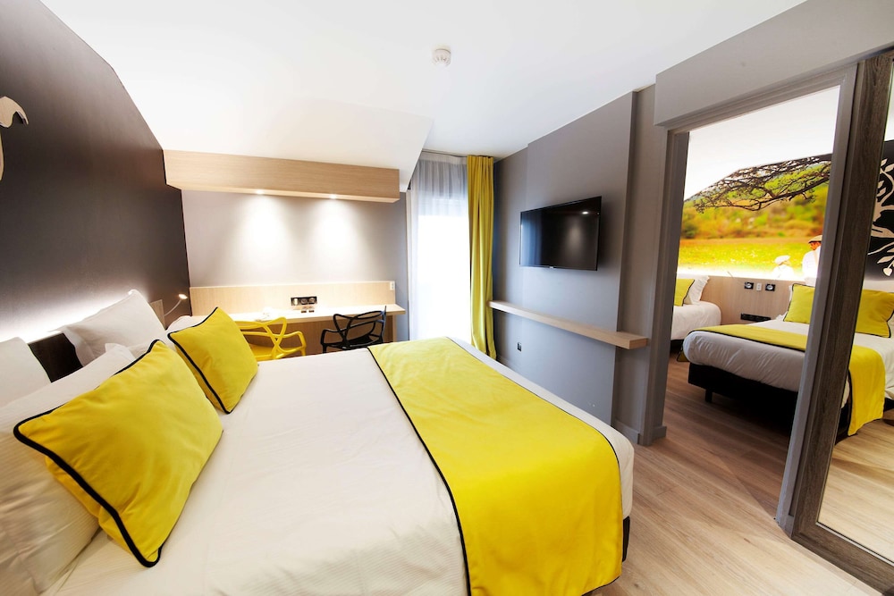 Suite, Multiple Beds, Non Smoking (Upgrade)