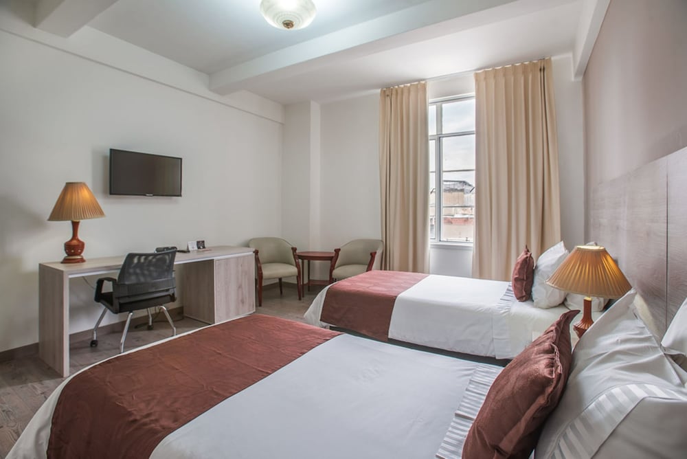 Standard Room, 2 Twin Beds - Photo 5