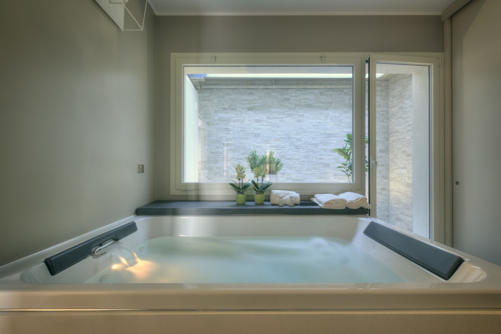 Royal Suite, Jetted Tub