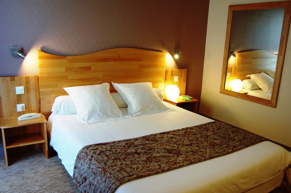 Standard Double or Twin Room photo 2