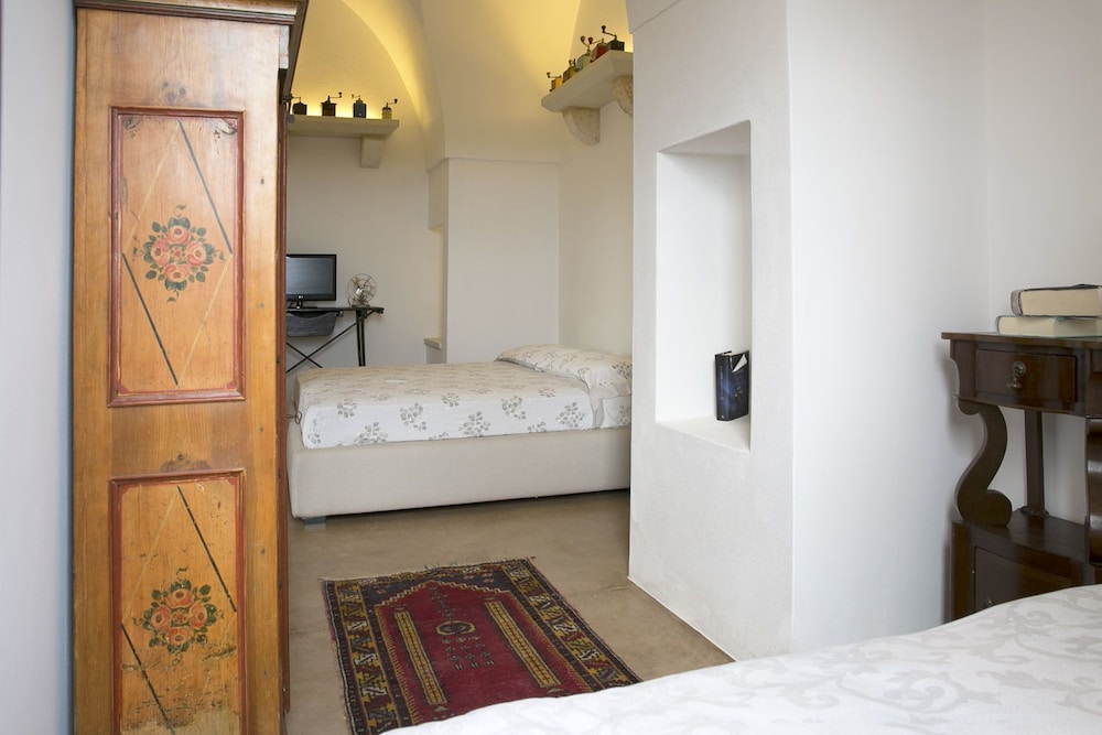 Deluxe Quadruple Room, Patio, Garden View photo 2