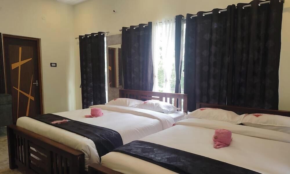 Deluxe Room, Hill View